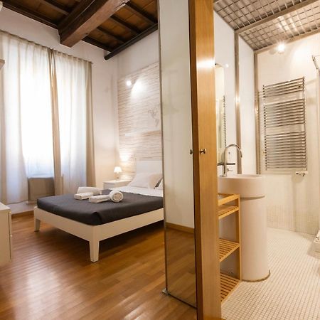 Barberini Apt Close To Fontana Di Trevi Рим Экстерьер фото