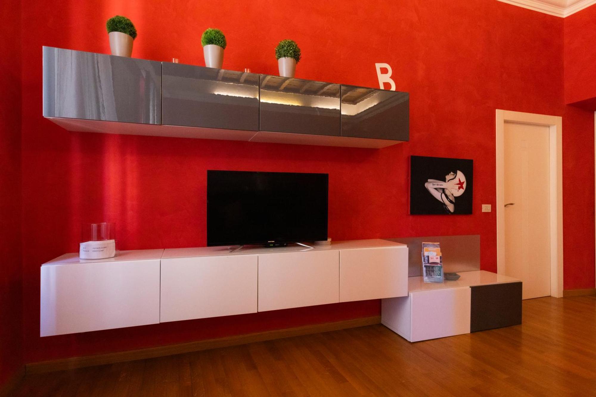Barberini Apt Close To Fontana Di Trevi Рим Экстерьер фото