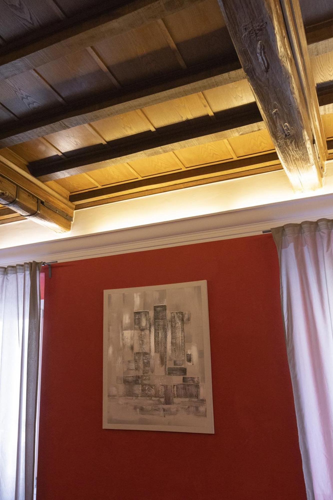 Barberini Apt Close To Fontana Di Trevi Рим Экстерьер фото