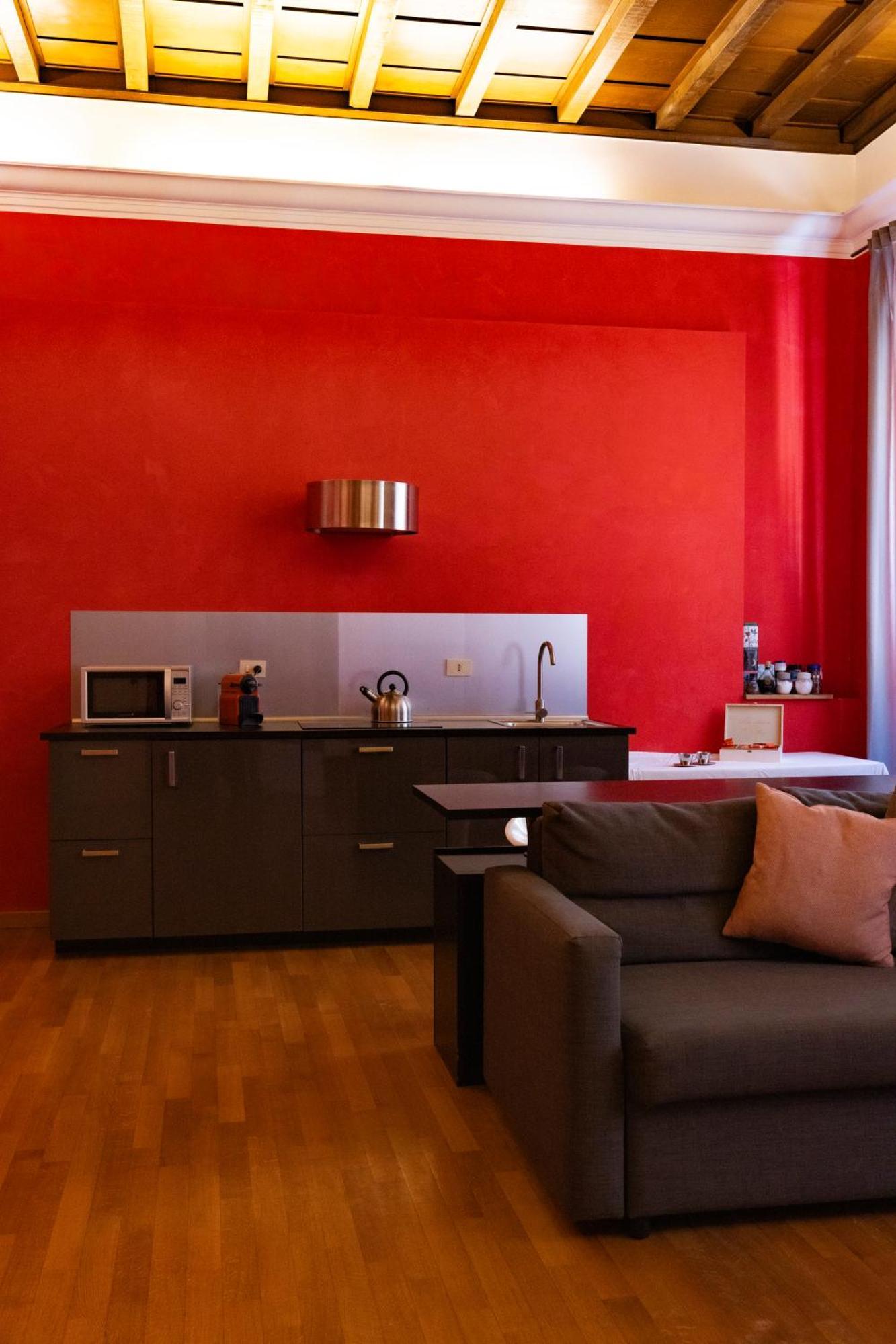 Barberini Apt Close To Fontana Di Trevi Рим Экстерьер фото