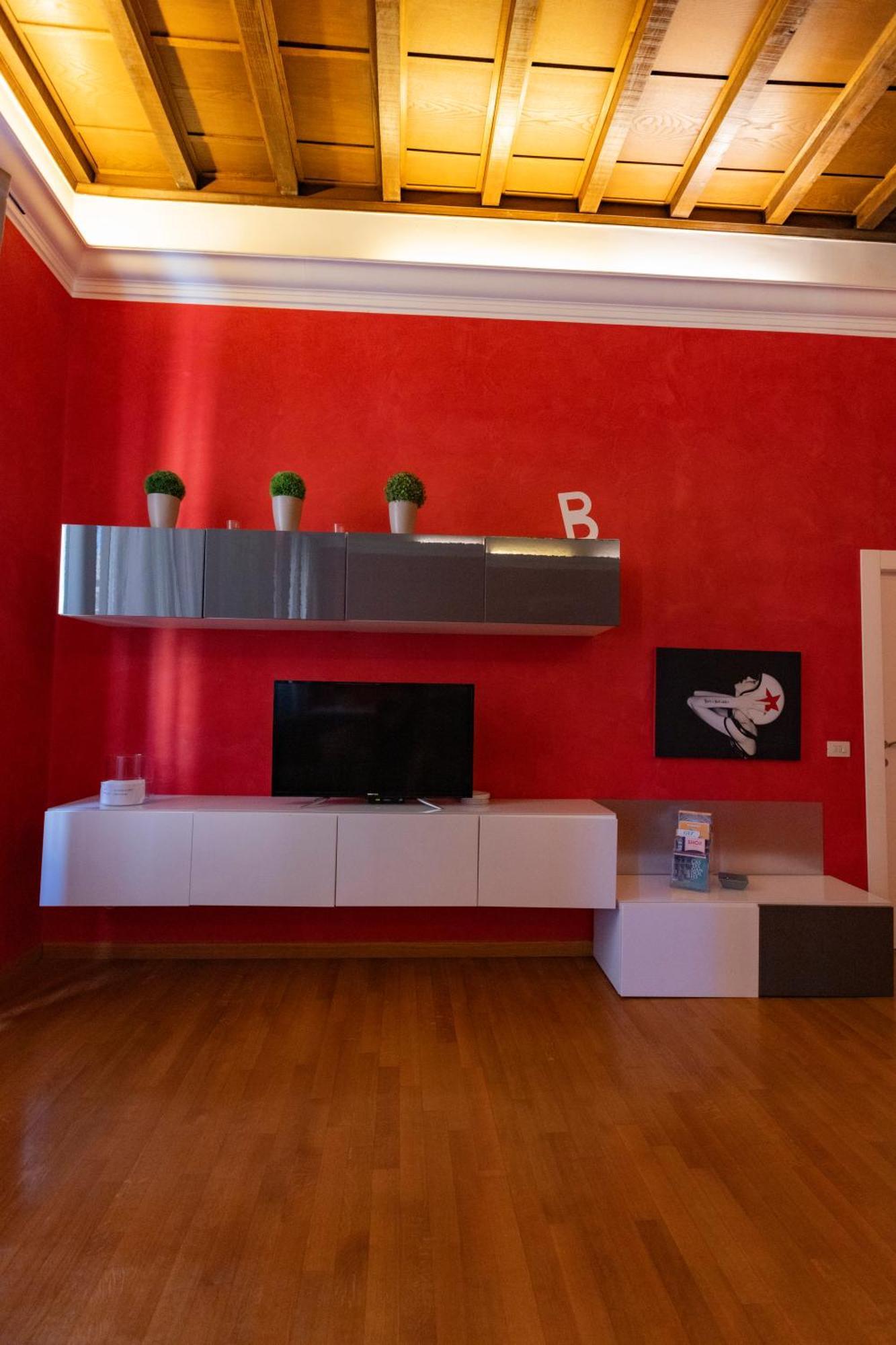 Barberini Apt Close To Fontana Di Trevi Рим Экстерьер фото